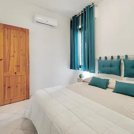 Free Parking - Right In The Heart Of The - Semplice *